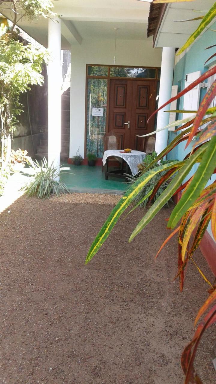 Vivid Lanka Bed & Breakfast Bentota Ngoại thất bức ảnh